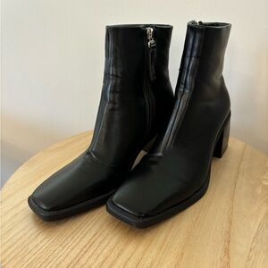RAID black ankle boots size 6, EUC